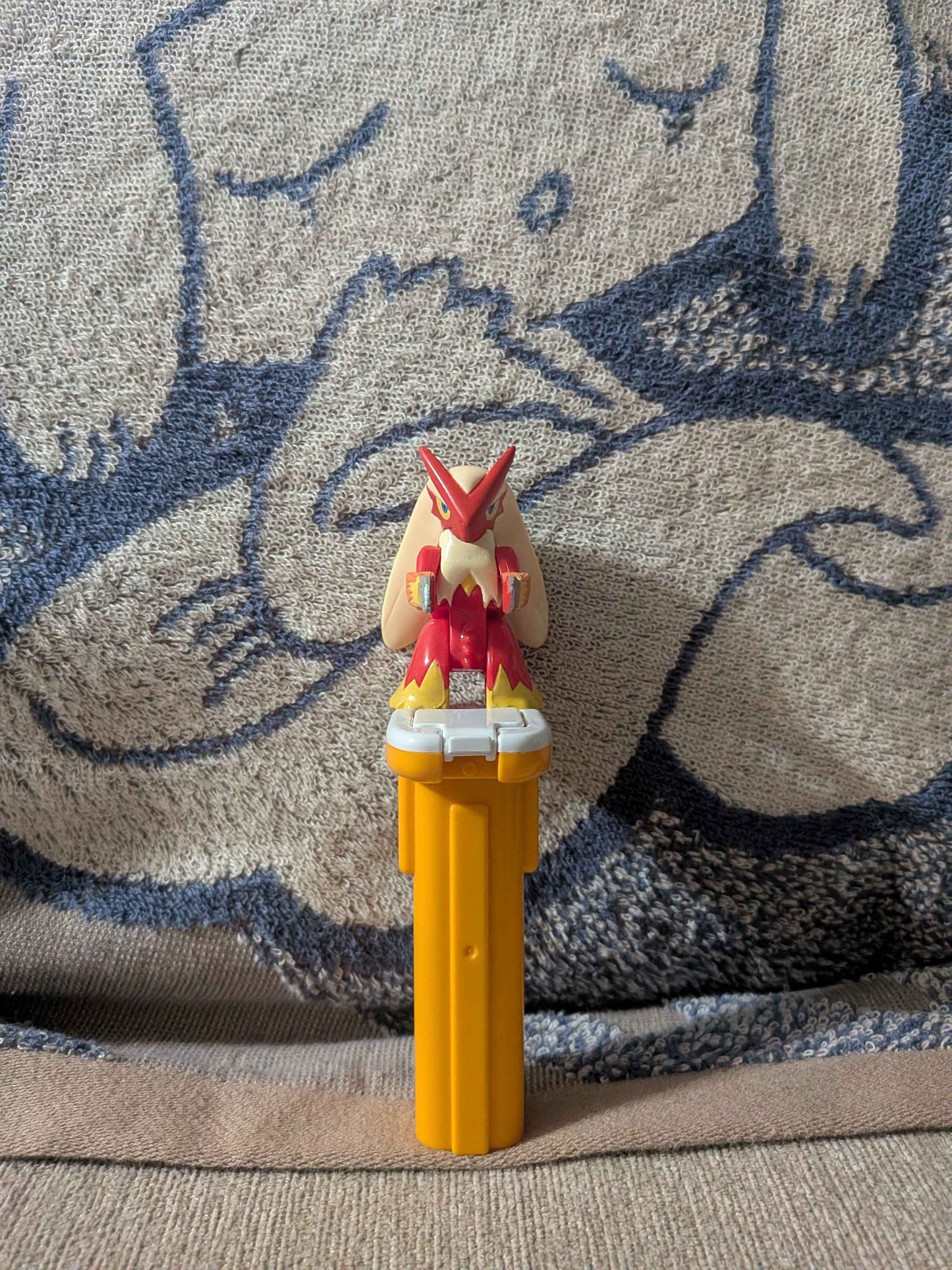 Pokémon Bandai Japan Blaziken PEZ Candy Figure