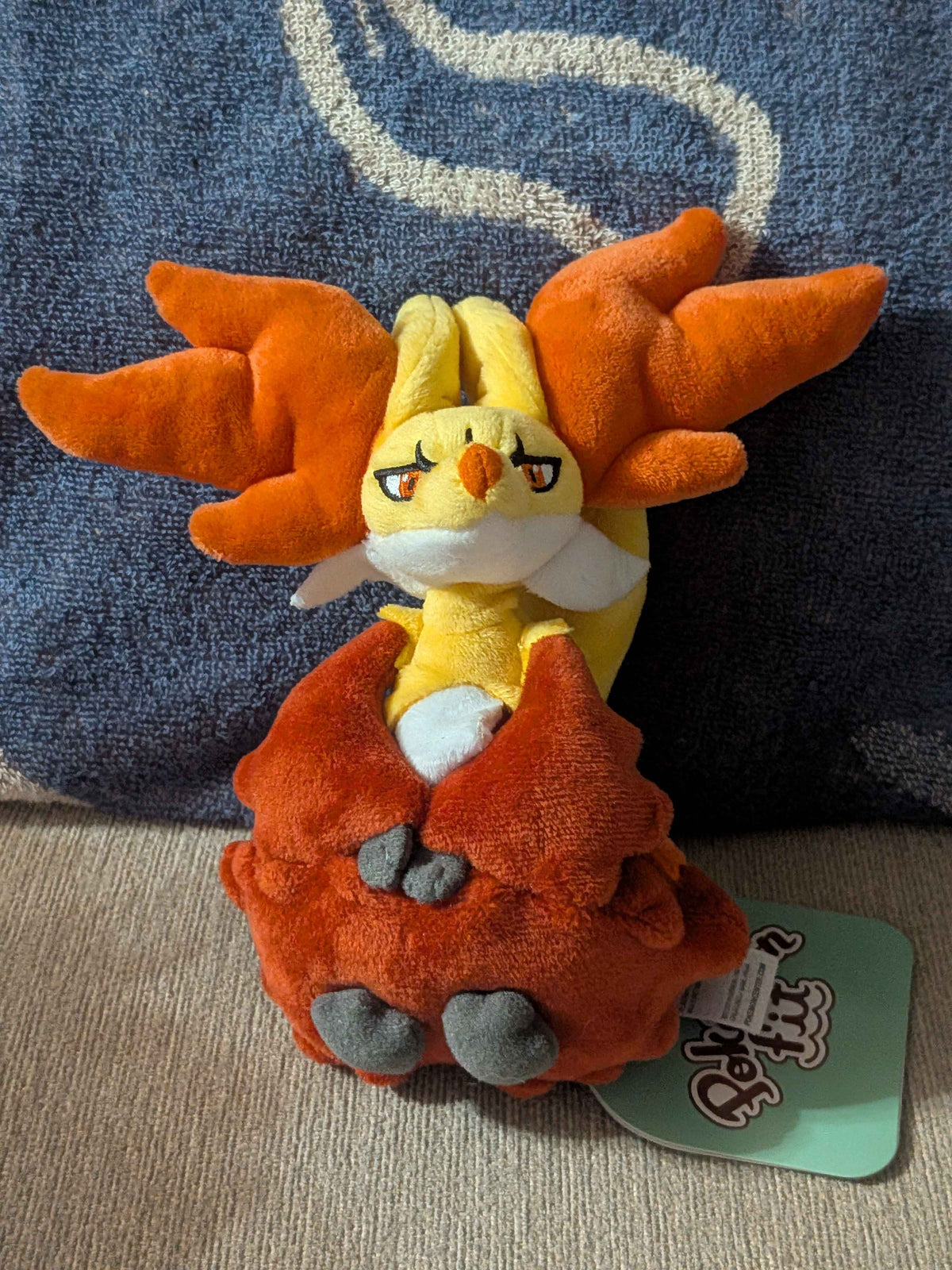Pokémon Center Japan Delphox Pokemon Fit Plush